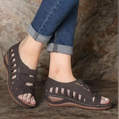 Stylish Retro Gladiator Sandals for Women with Orthopedic Comfort